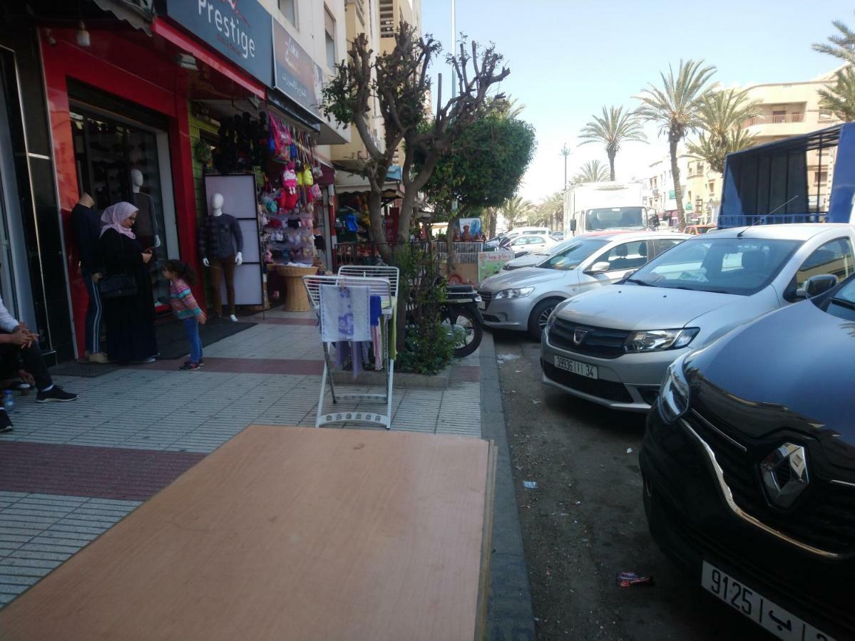 Appartement Seulement Pour Famille 10 Minutes De La Plage Parking Gratuit Agadir Exterior foto